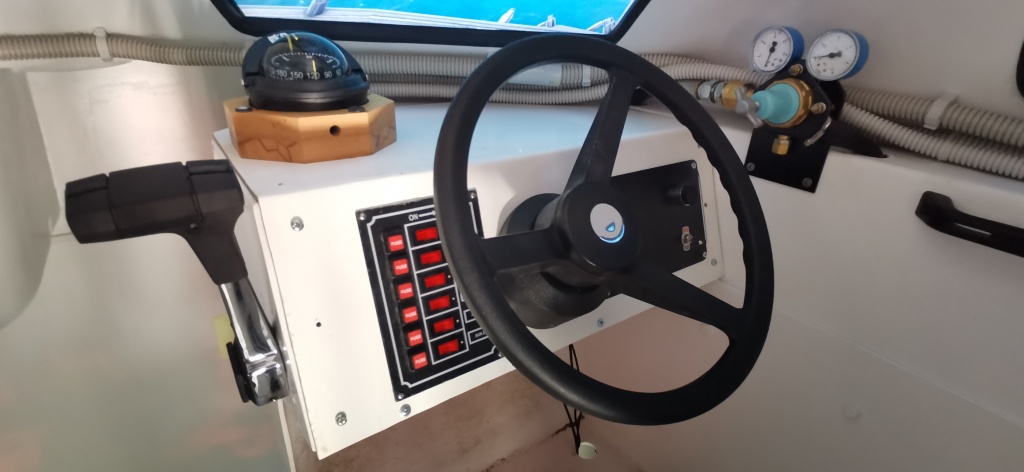 FFLBS Free-fall lifeboat simulator 