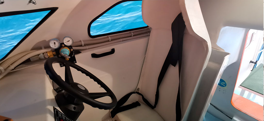 FFLBS Free-fall lifeboat simulator 